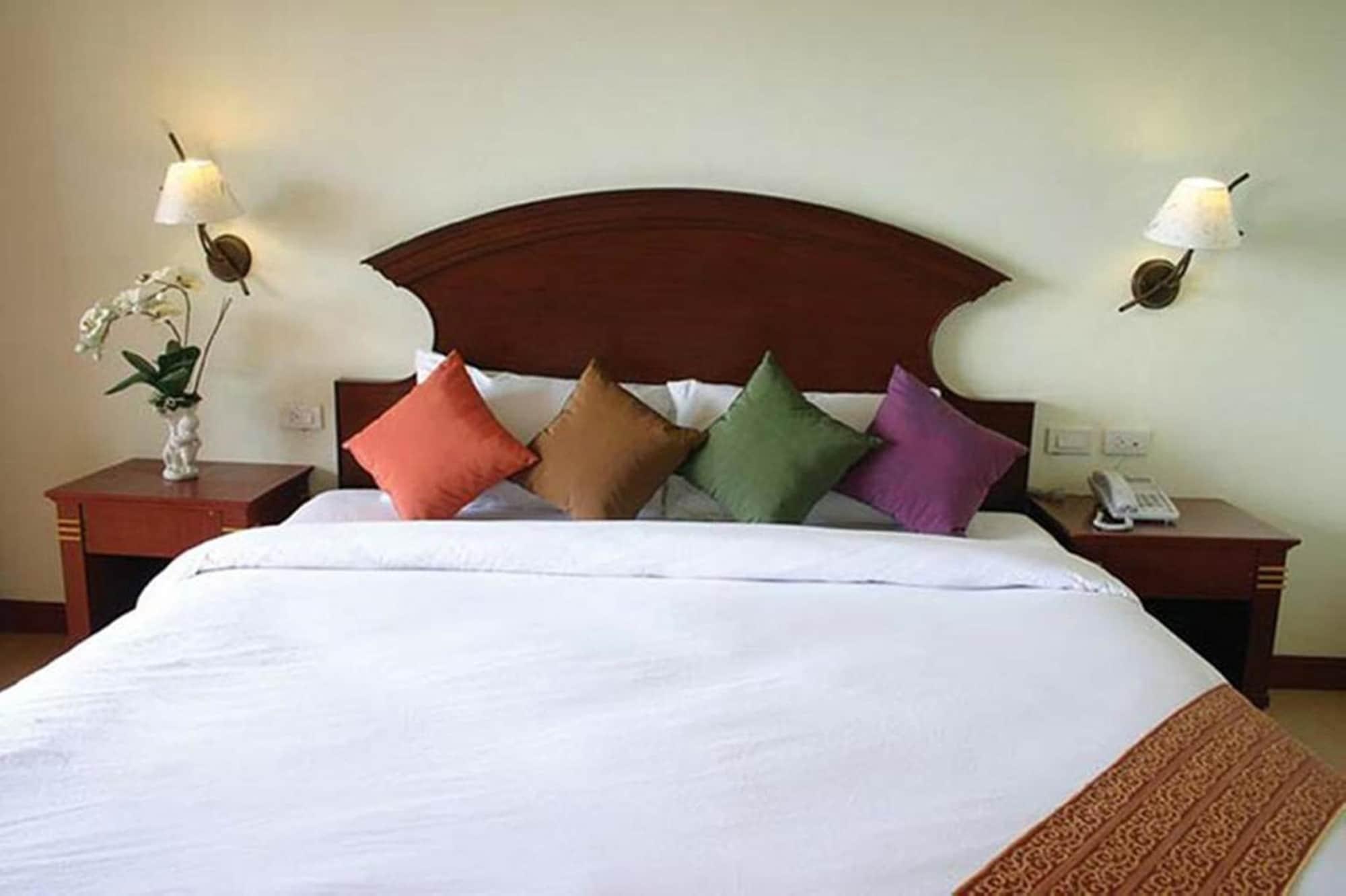 Lanta Casuarina Beach Resort - Sha Plus Koh Lanta Exterior photo