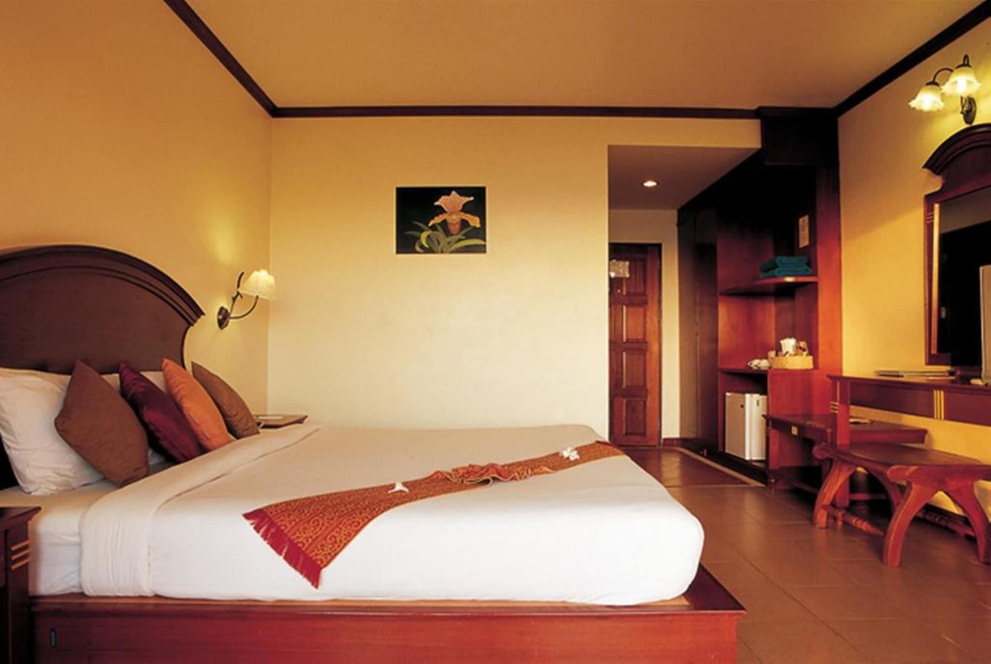 Lanta Casuarina Beach Resort - Sha Plus Koh Lanta Exterior photo